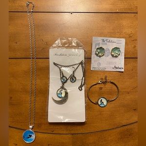 Little Mermaid jewelry. Mix of necklaces (2), earrings (2 pairs) & a bracelet